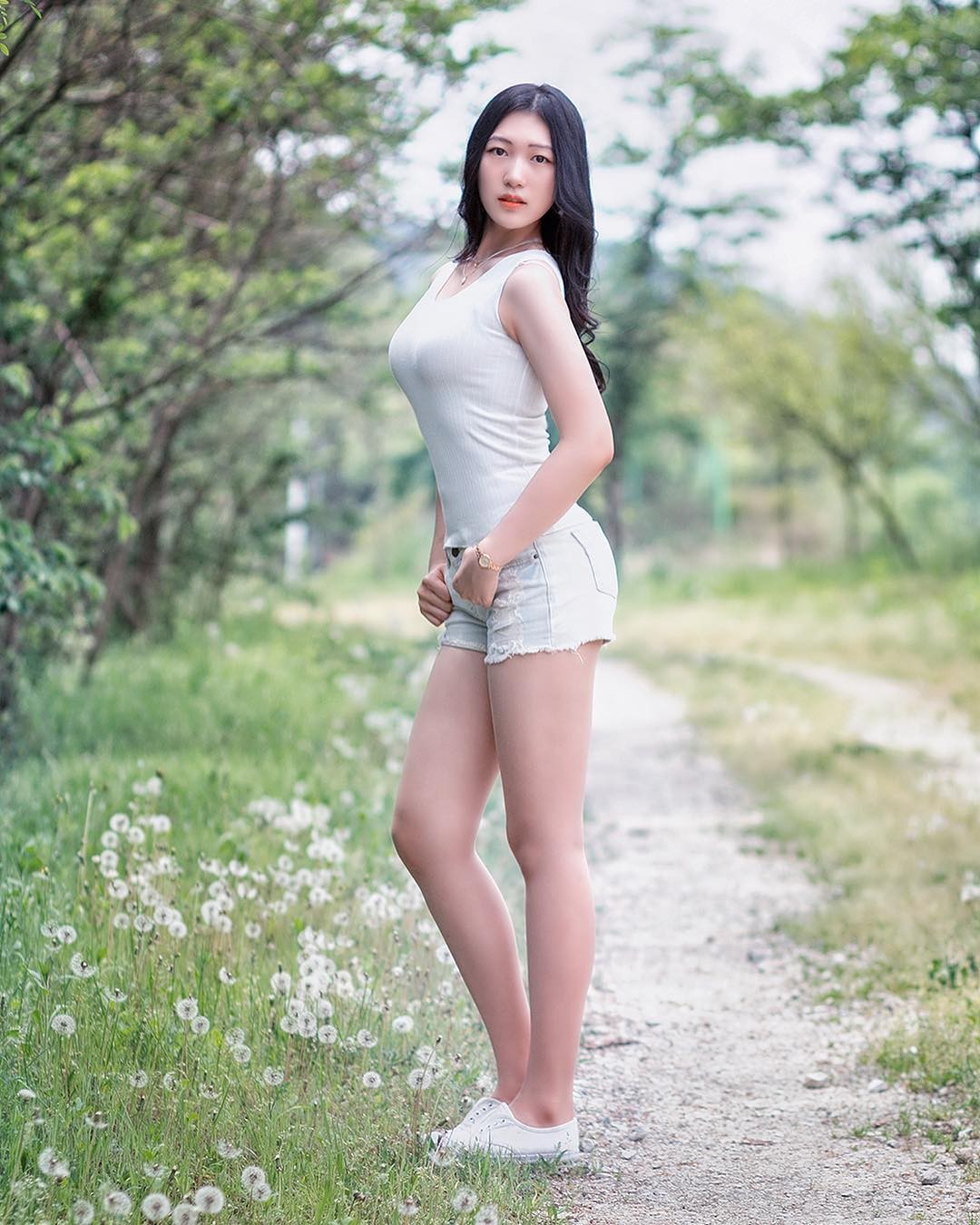 真实女人揄情揄拍视频_: 热点话题背后的真相，难道不值得一探究竟？
